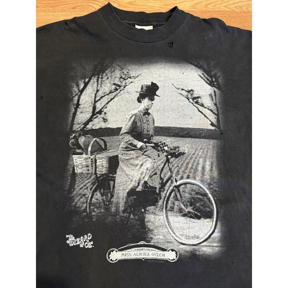 VTG Wizard Of Oz Shirt Miss Almira Gulch Wicked Shirt Stanley Desantis XL Flaws - Picture 2 of 16